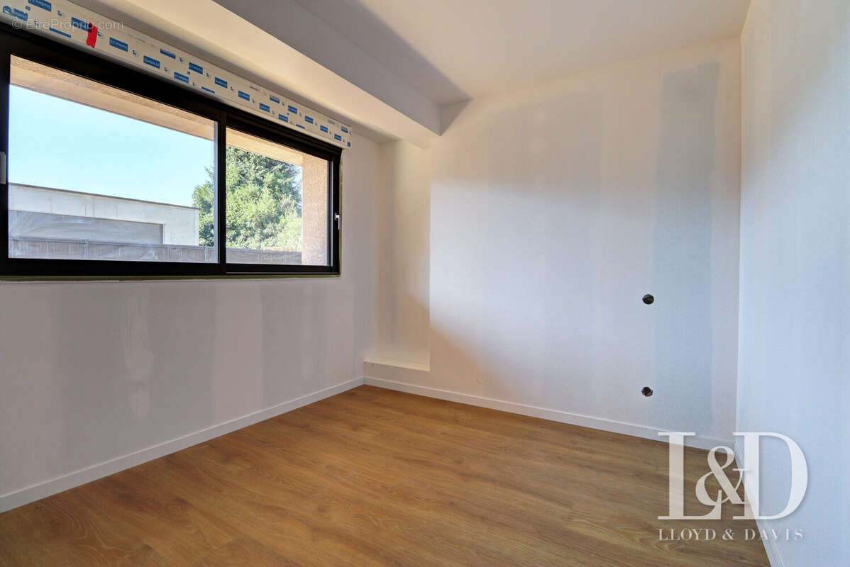 Appartement à CHALLES-LES-EAUX