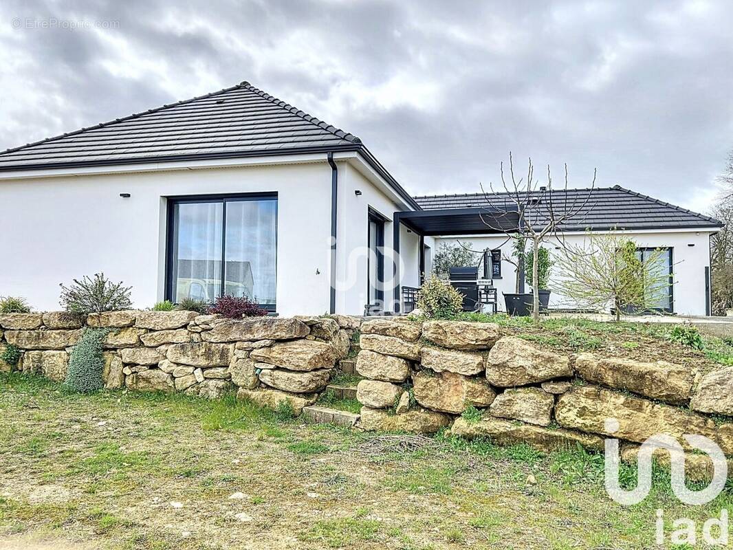 Photo 1 - Maison à SAINT-MICHEL-DE-VOLANGIS