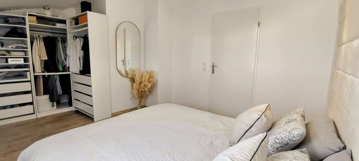 Appartement à EMERAINVILLE