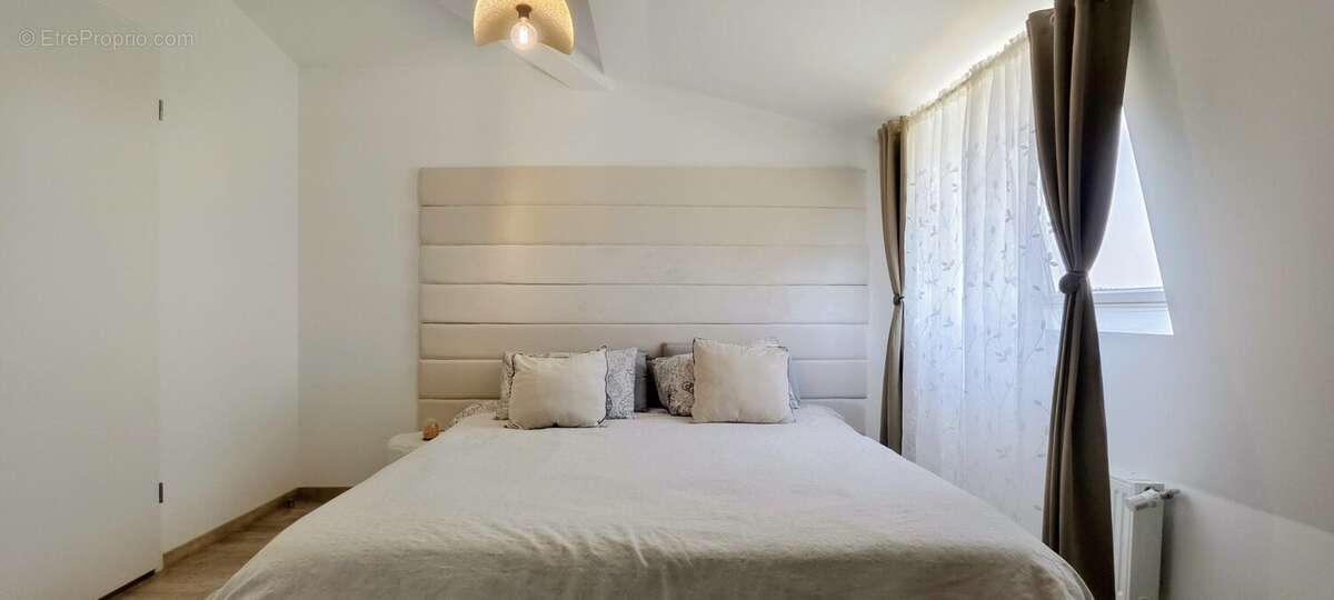 Appartement à EMERAINVILLE