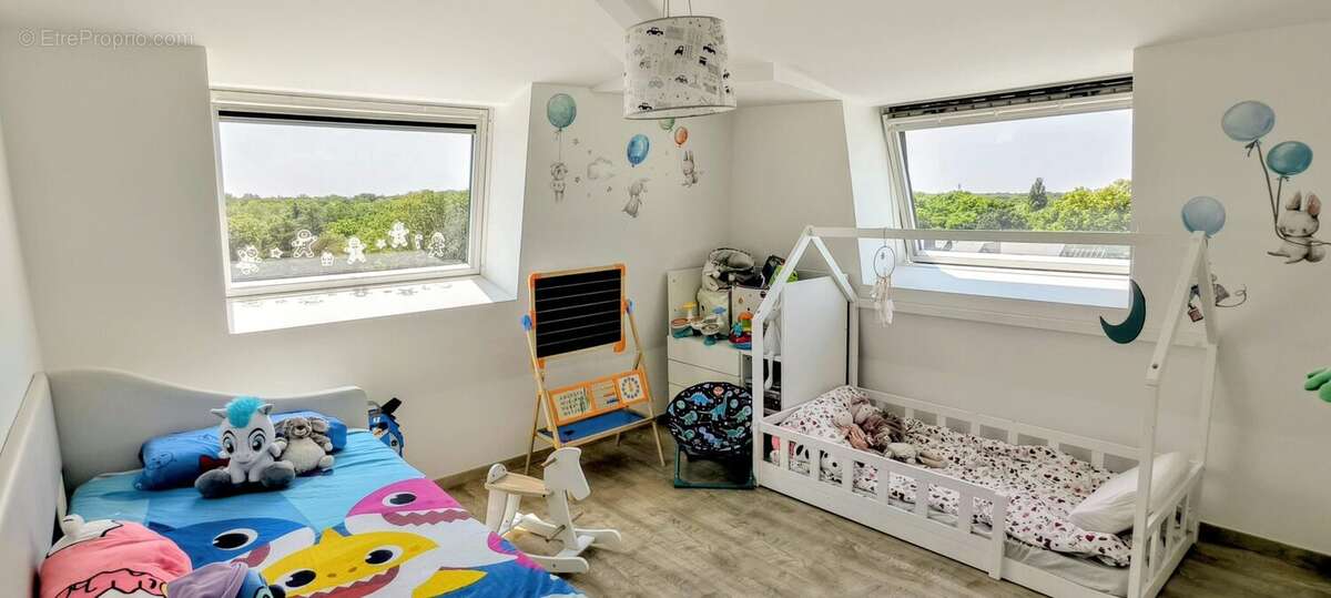 Appartement à EMERAINVILLE