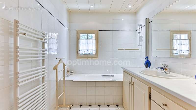 Maison à SAINT-HILAIRE-DE-RIEZ