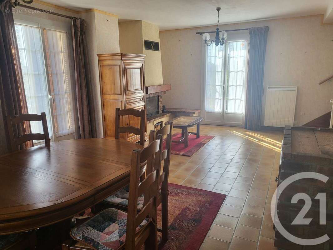 Maison à THORIGNY-SUR-MARNE