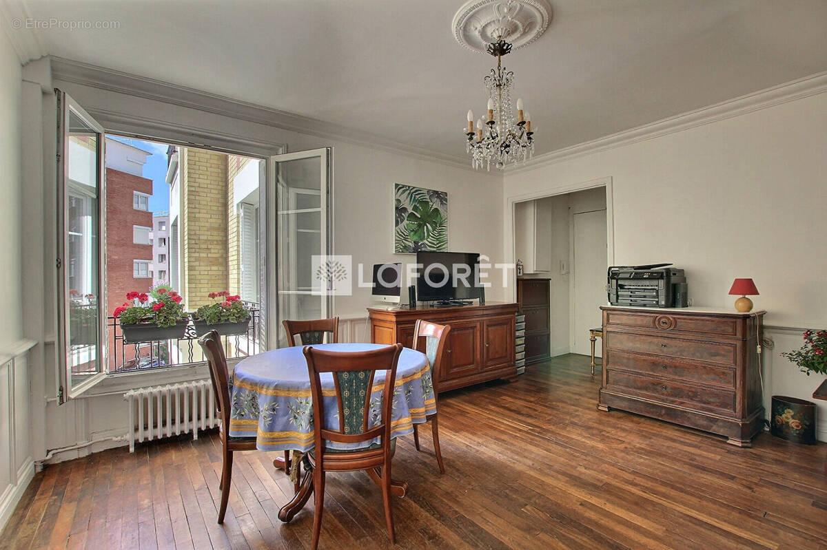 Appartement à ASNIERES-SUR-SEINE