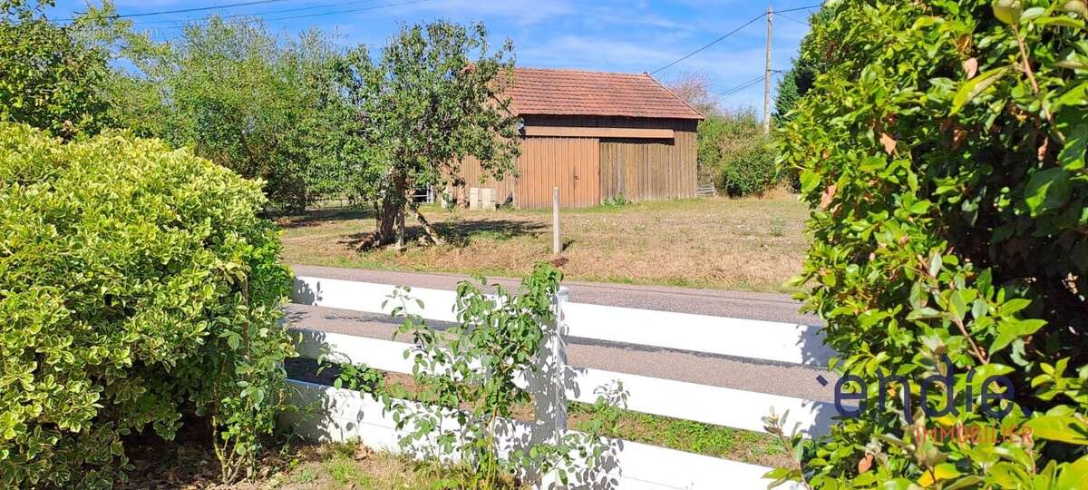 Maison à ISLE-ET-BARDAIS
