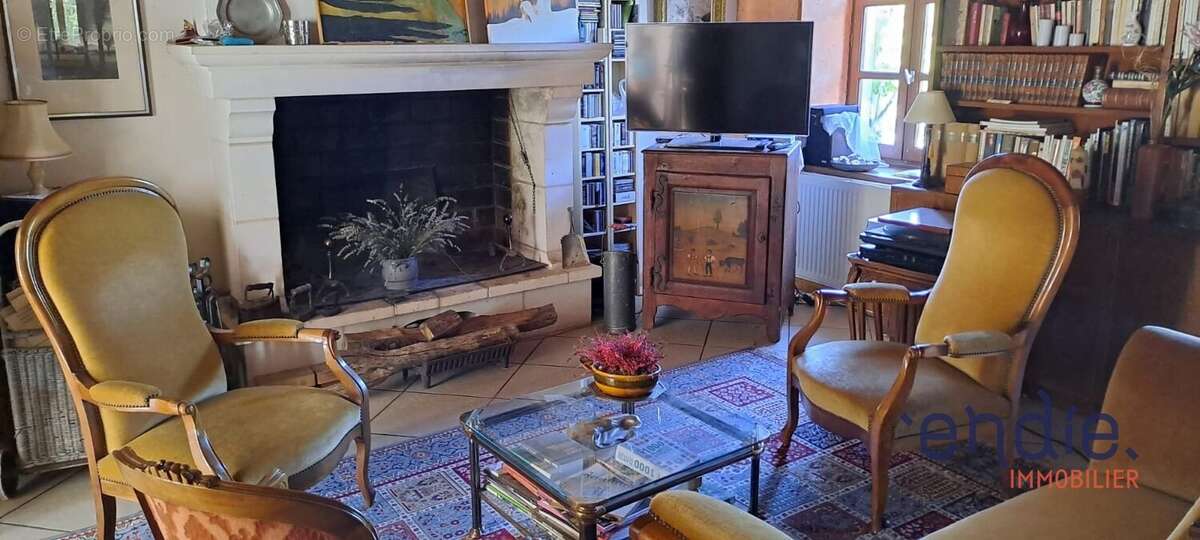 Maison à ISLE-ET-BARDAIS