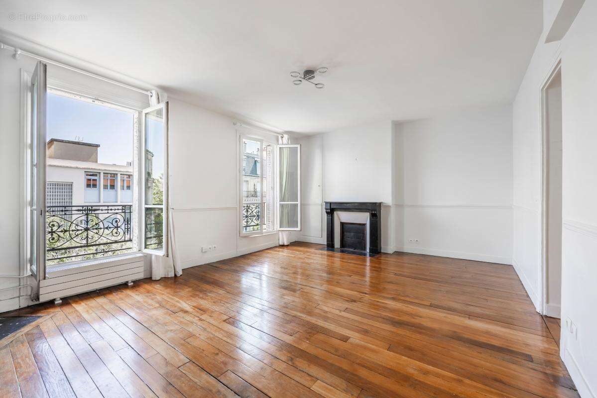 Appartement à PARIS-12E