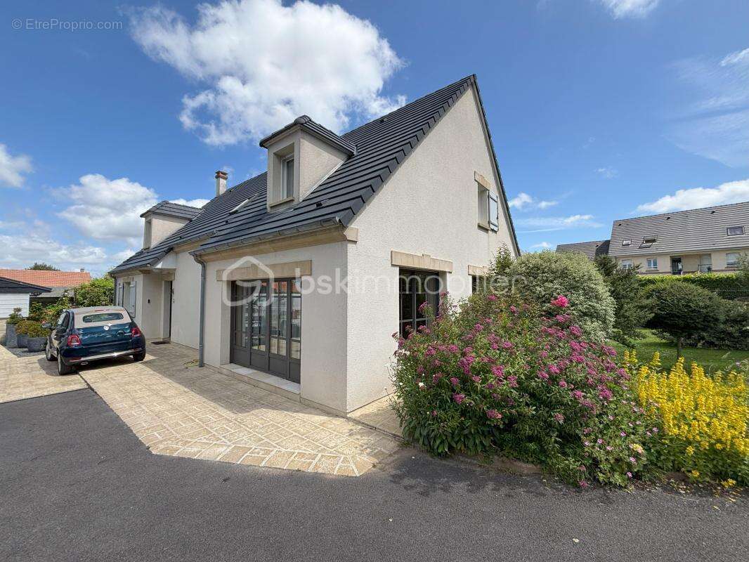 Maison à SAINT-REMY-BOSCROCOURT