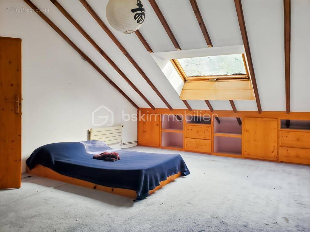 Maison à MAIRE-LEVESCAULT