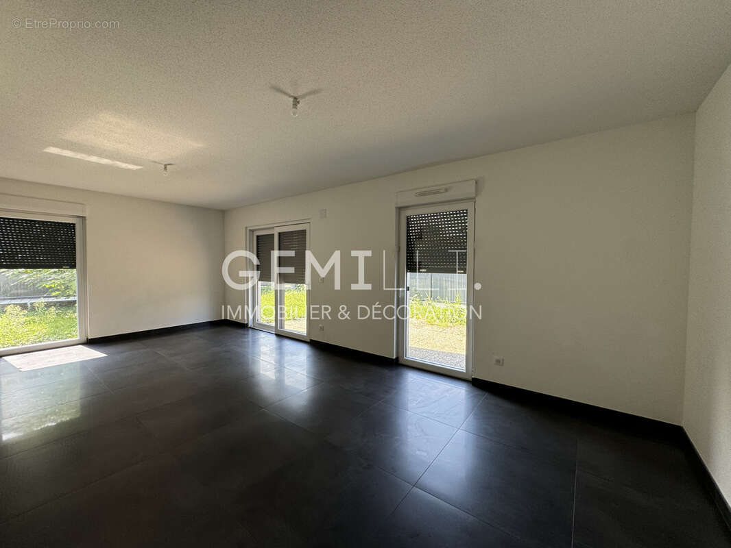 Appartement à VILLAGE-NEUF