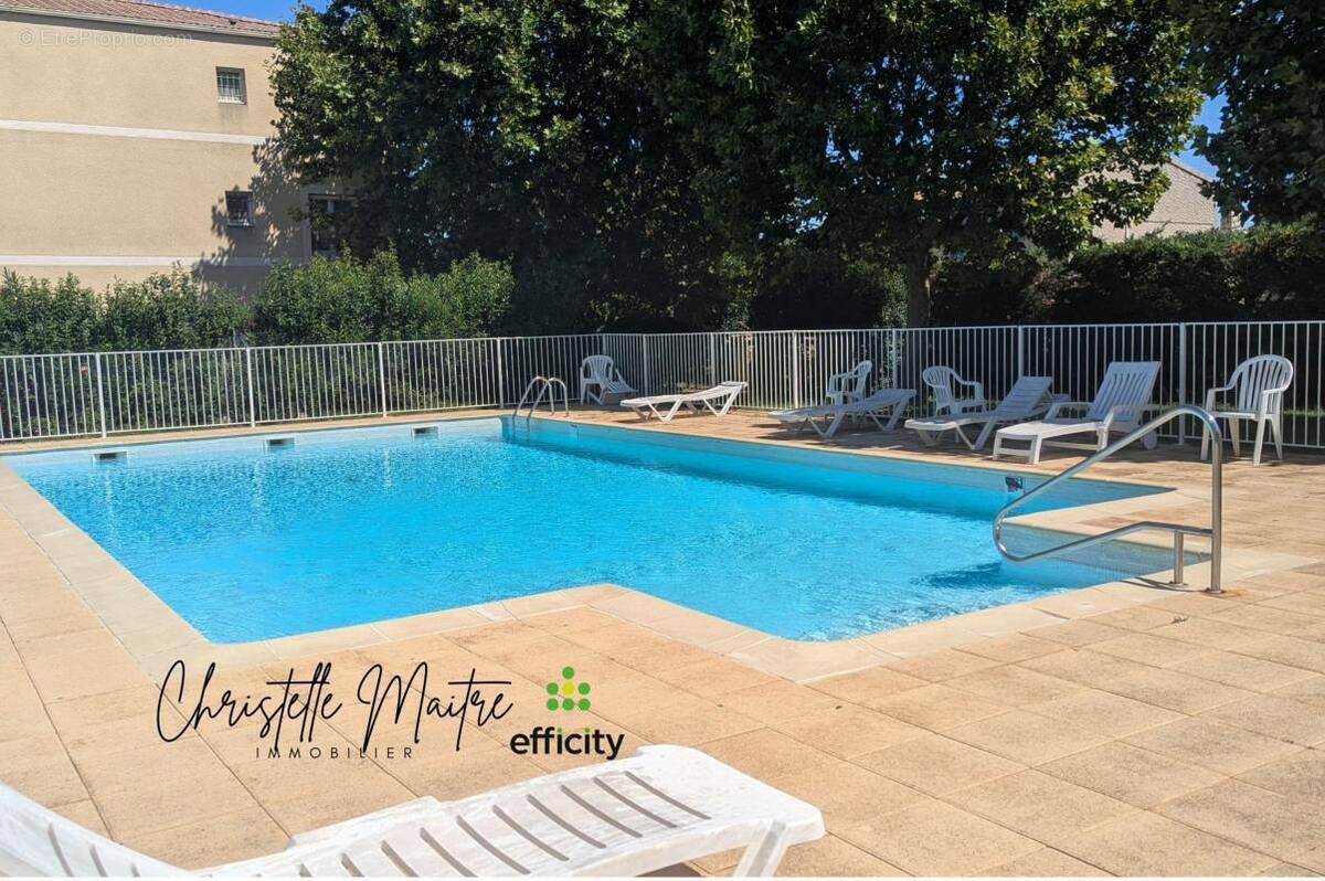 Appartement à SAINT-MARTIN-DE-CRAU