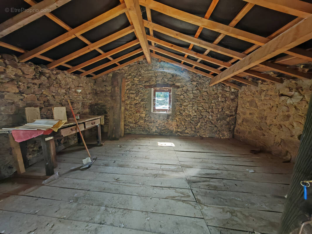 Maison à VERNOUX-EN-VIVARAIS