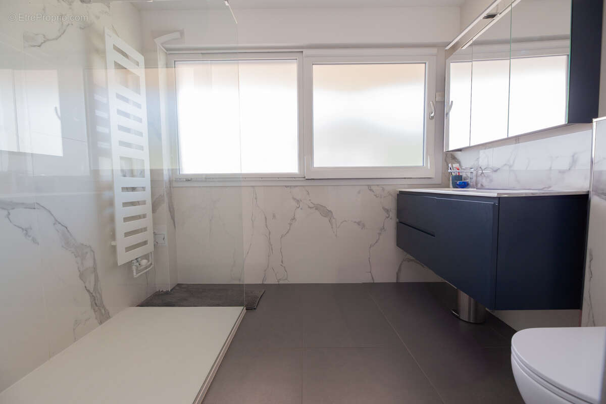 Appartement à MANDELIEU-LA-NAPOULE