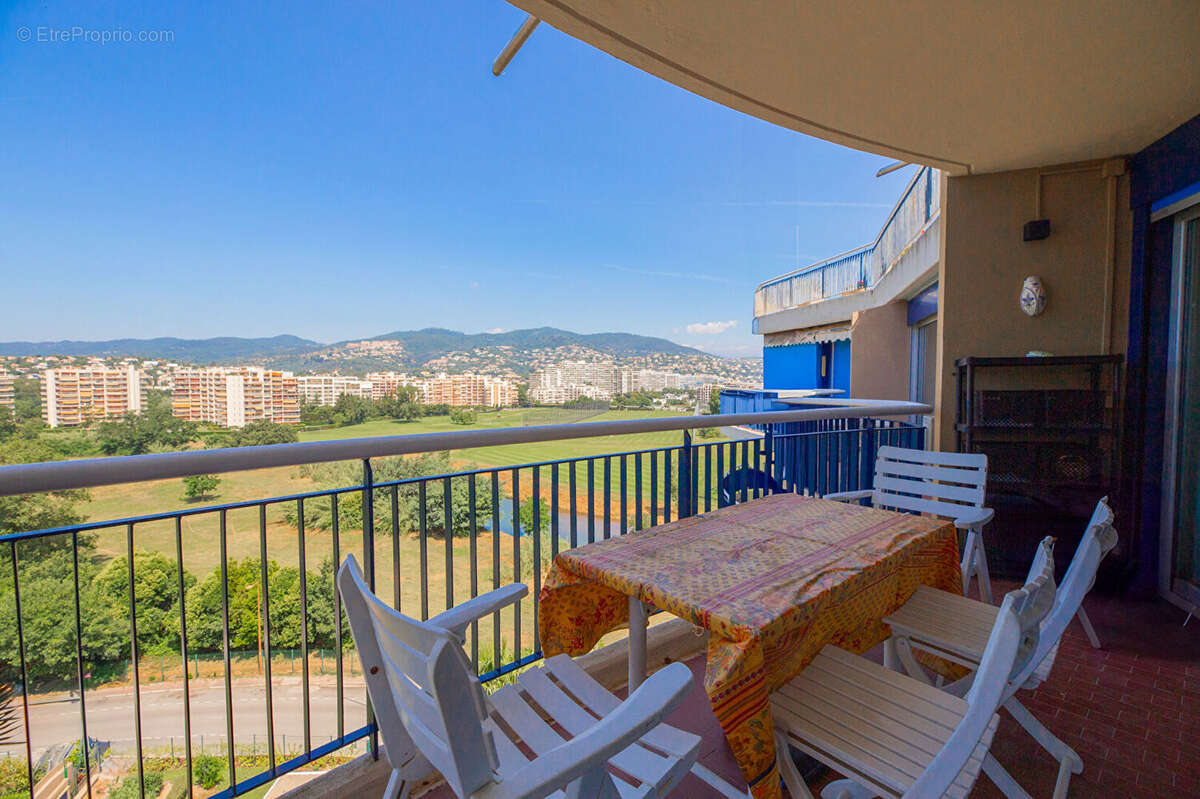 Appartement à MANDELIEU-LA-NAPOULE