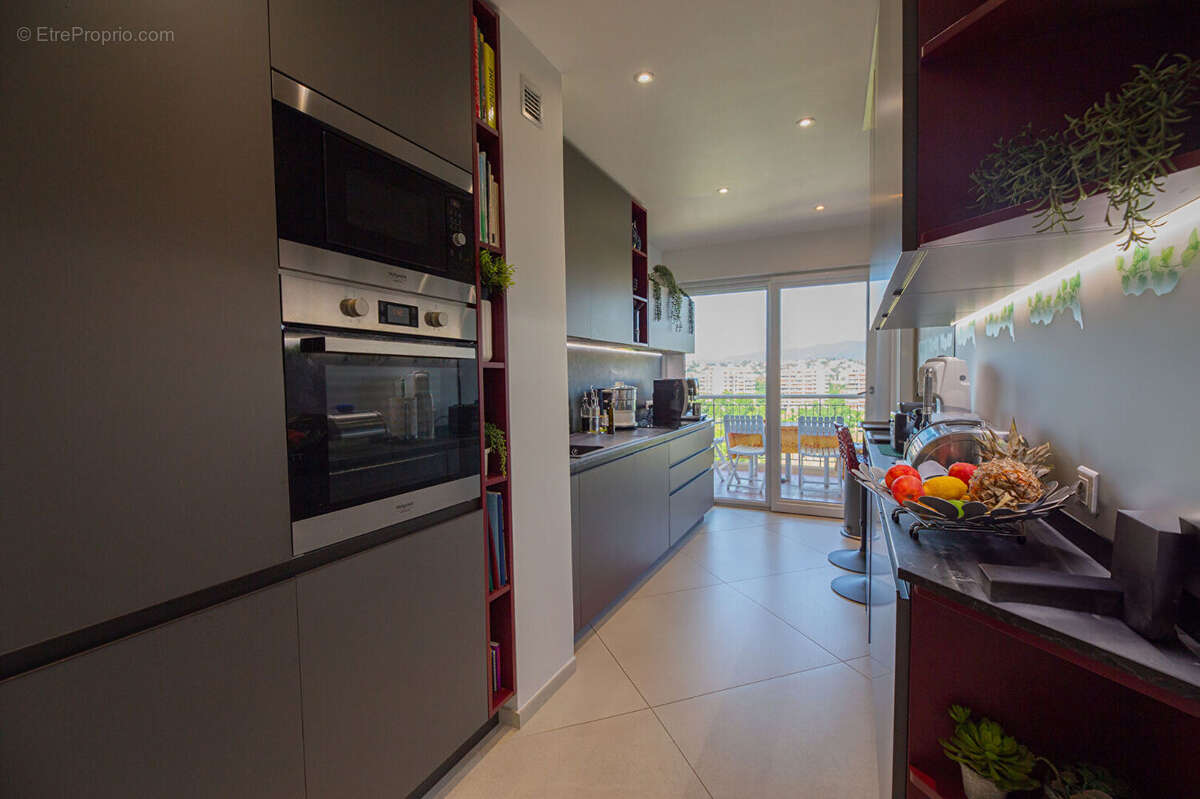 Appartement à MANDELIEU-LA-NAPOULE