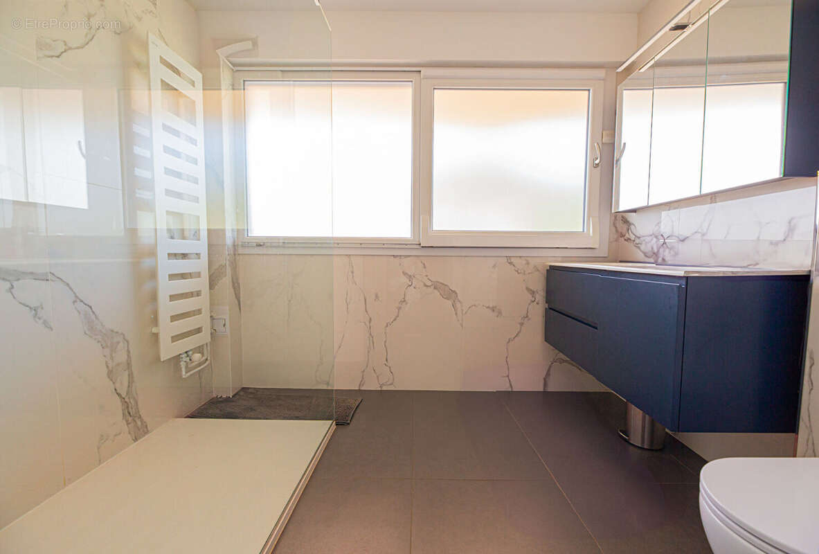 Appartement à MANDELIEU-LA-NAPOULE