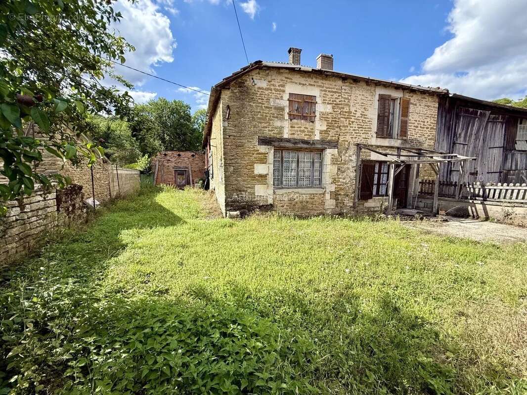 Maison à HUMBERVILLE