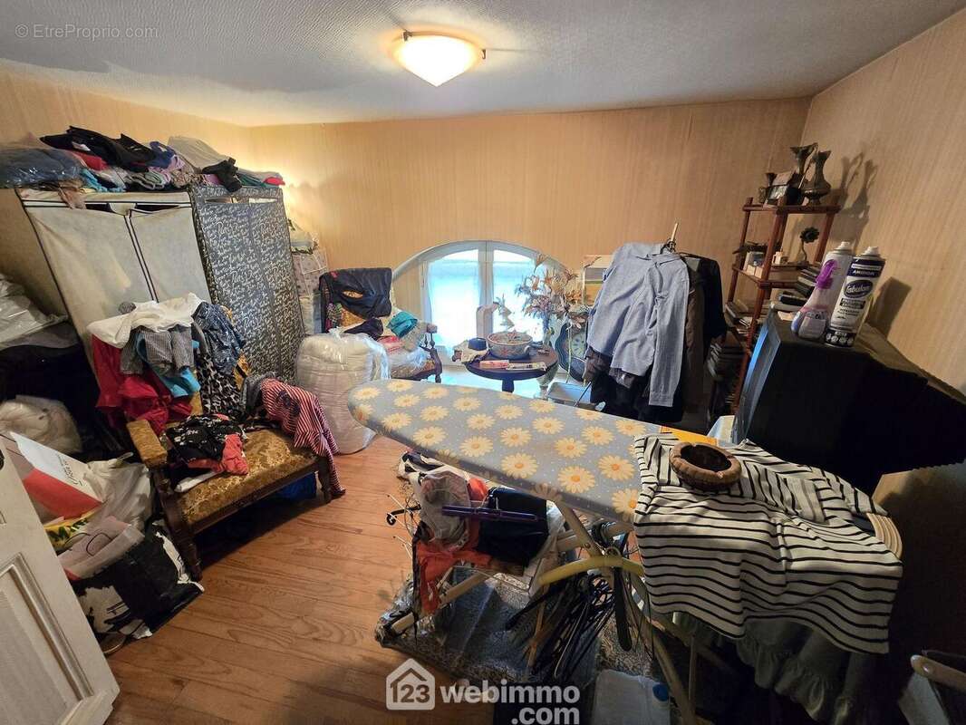 Au deuxième étage encore deux chambres - Appartement à MACAU