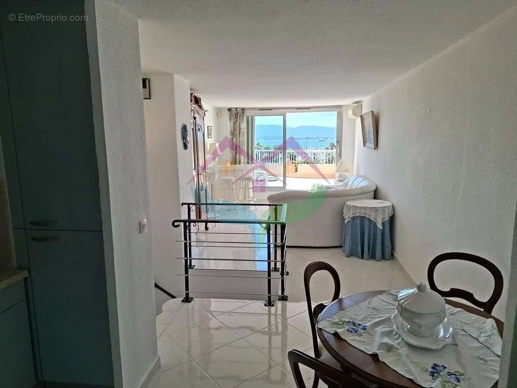 Appartement à SAINT-RAPHAEL