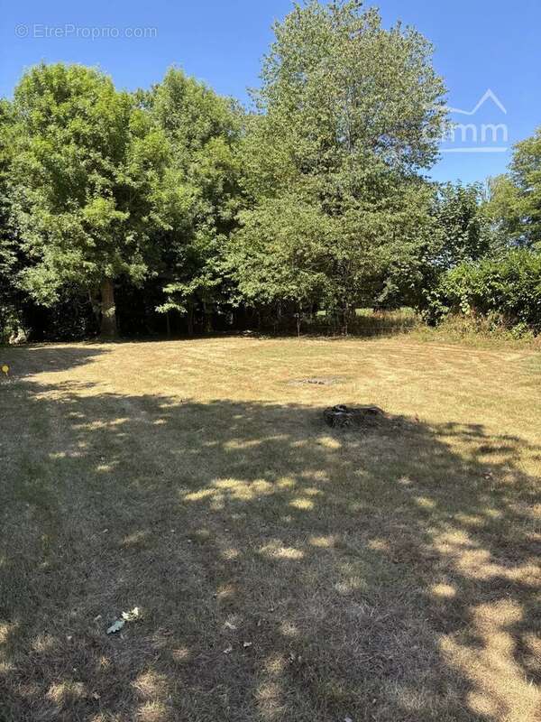 Terrain à MAURE-DE-BRETAGNE