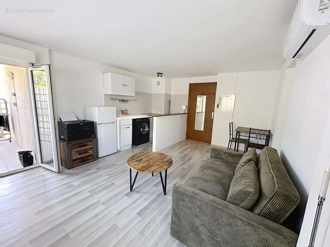 Appartement à LE CANNET