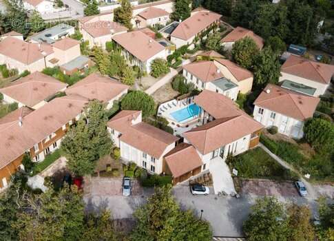 Appartement à MARCY-L&#039;ETOILE