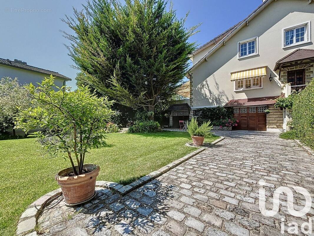 Photo 1 - Maison à LA FRETTE-SUR-SEINE