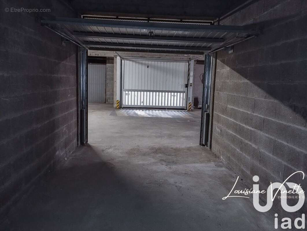 Photo 3 - Parking à BAGNOLET