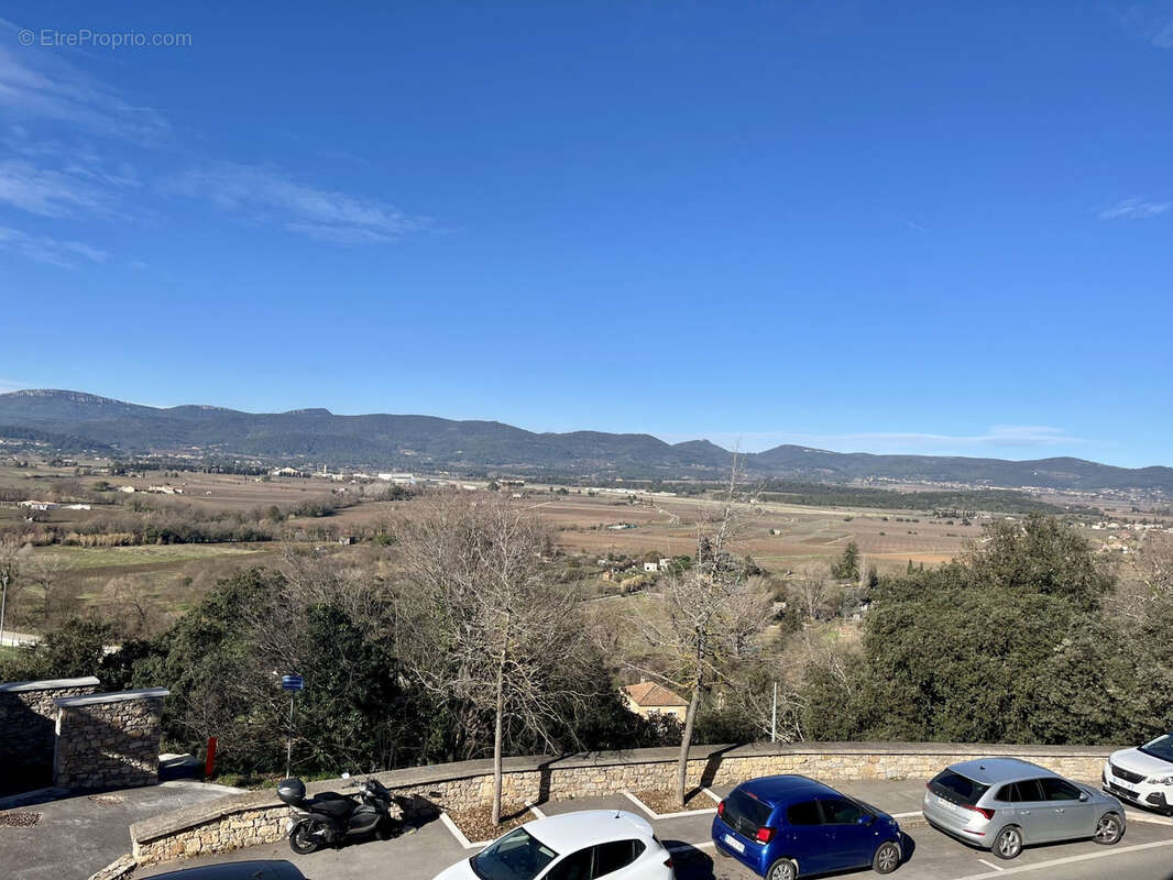 Appartement à PIERREFEU-DU-VAR