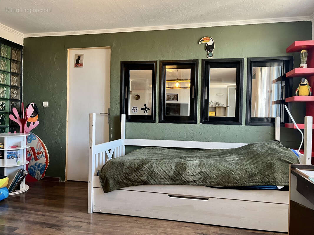 Appartement à PIERREFEU-DU-VAR