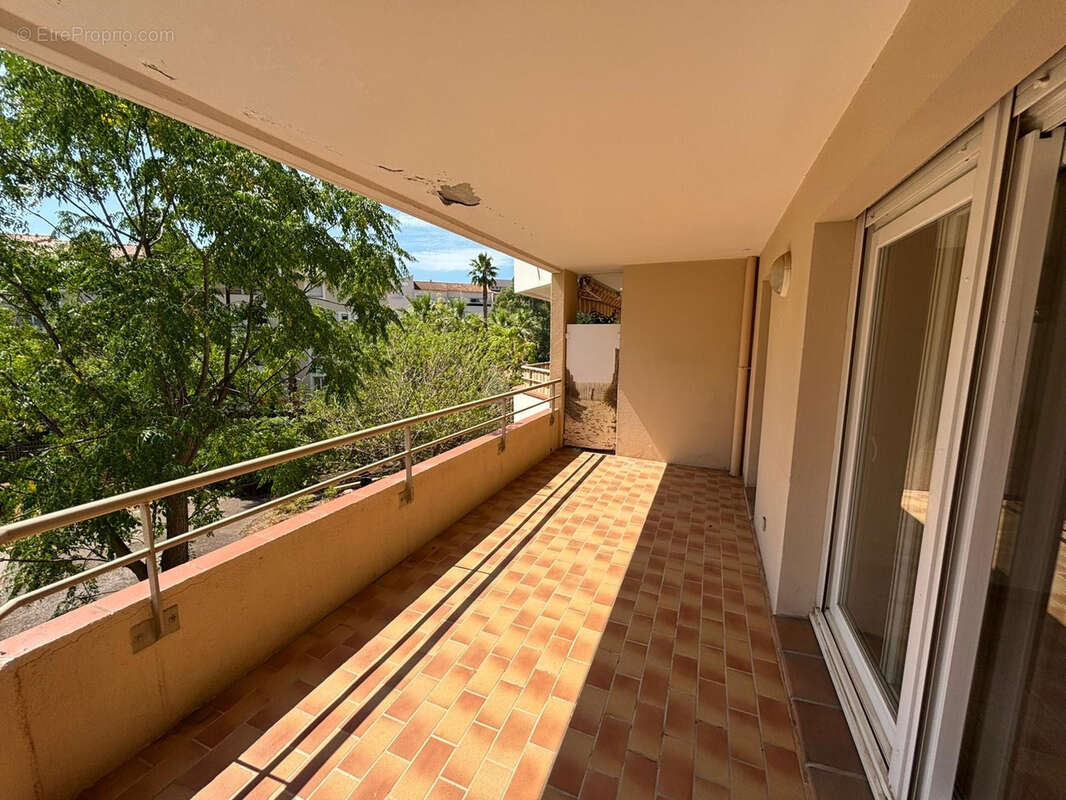 Appartement à HYERES