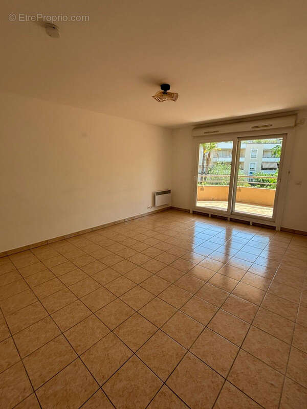 Appartement à HYERES