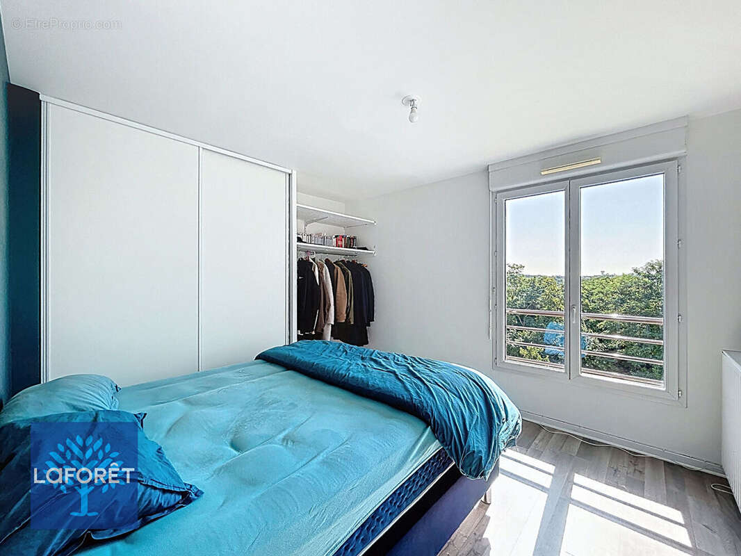 Appartement à CORBEIL-ESSONNES