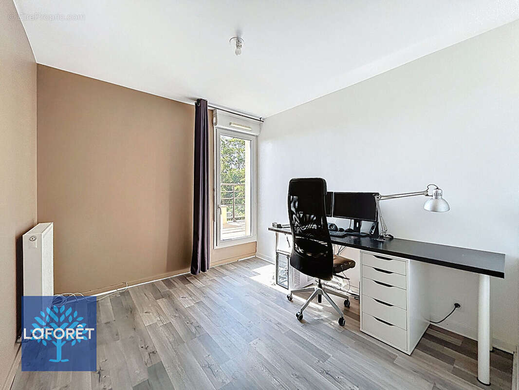 Appartement à CORBEIL-ESSONNES