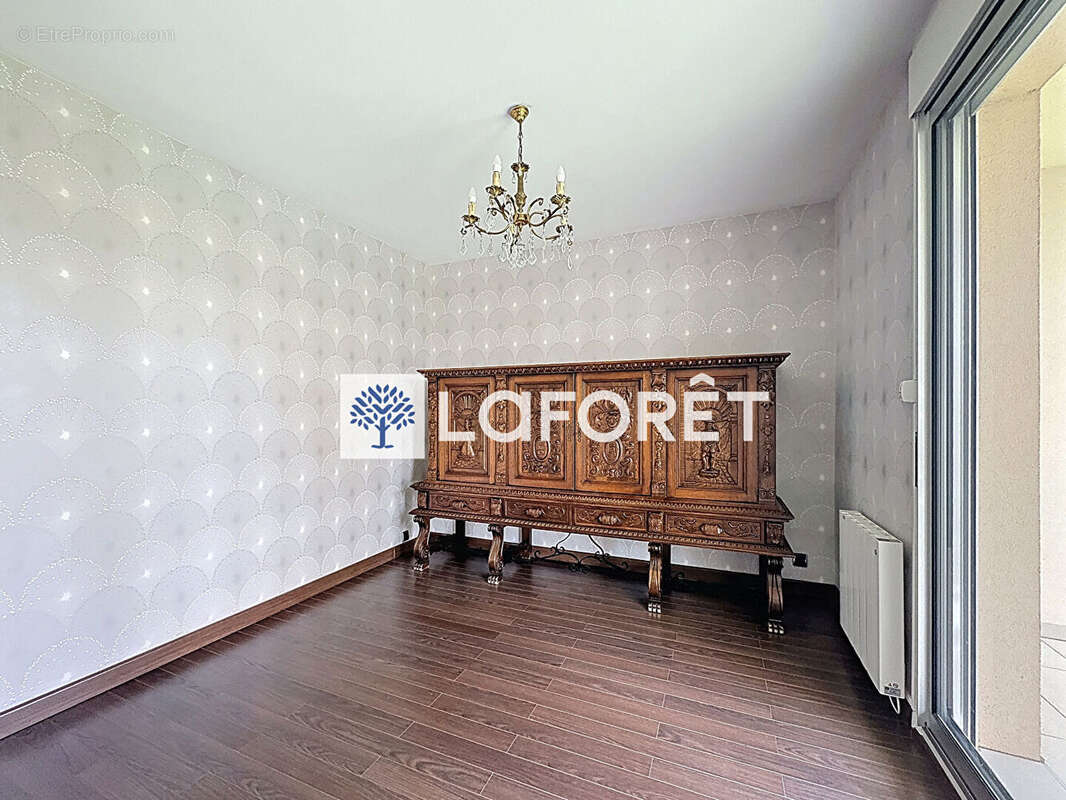 Appartement à MIRIBEL