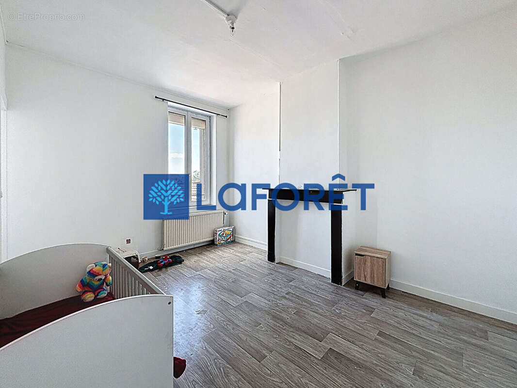 Maison à BRUAY-SUR-L&#039;ESCAUT