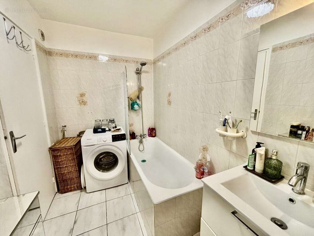 Appartement à NEUILLY-PLAISANCE