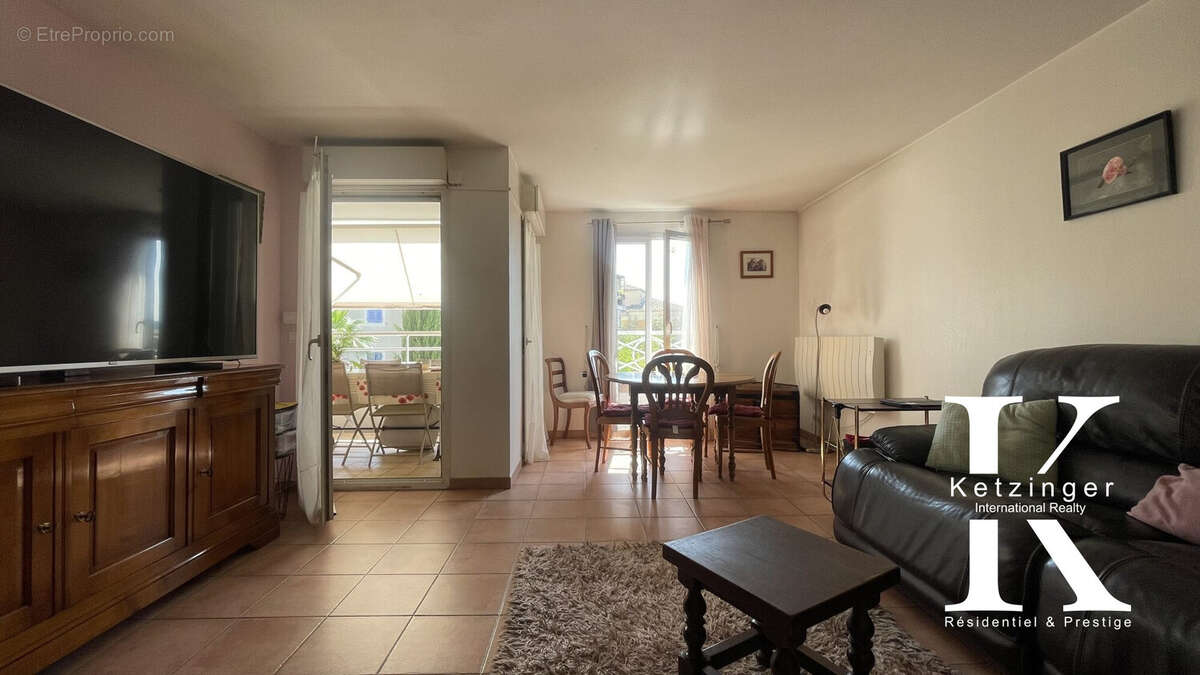 Appartement à LE CANNET