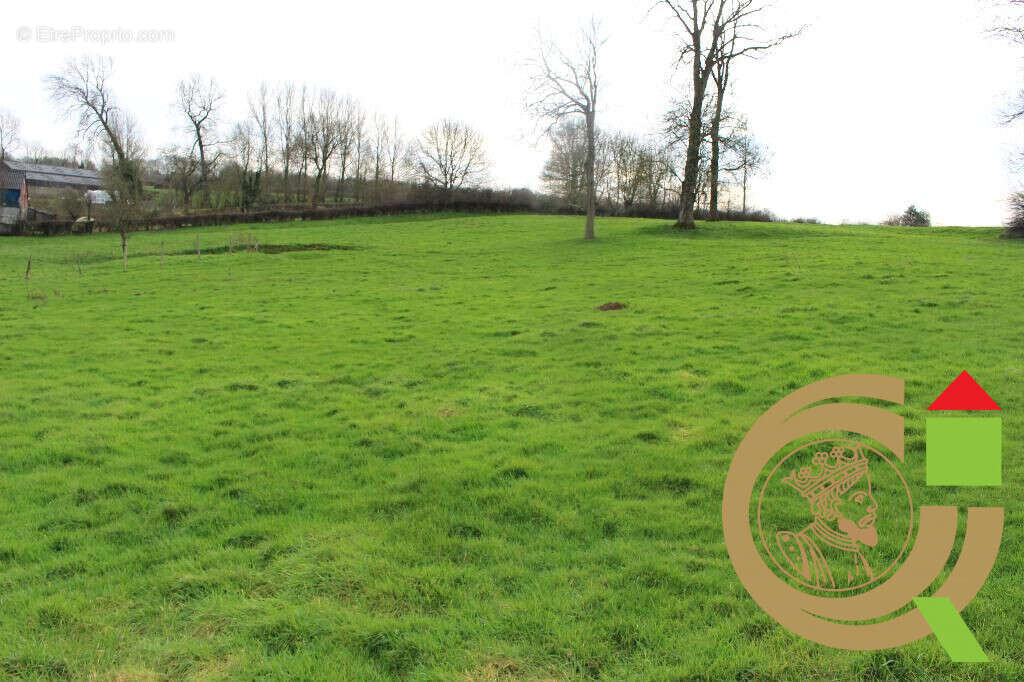 Terrain à WICQUINGHEM