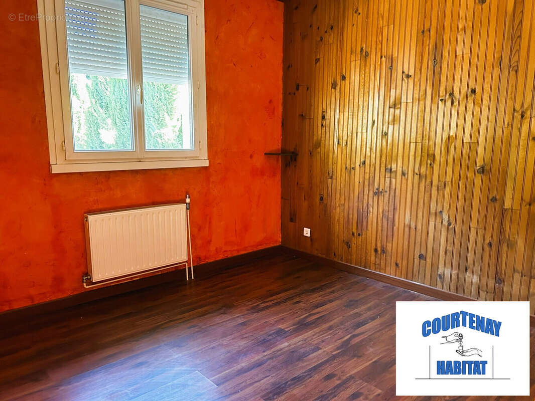 Maison à COURTENAY