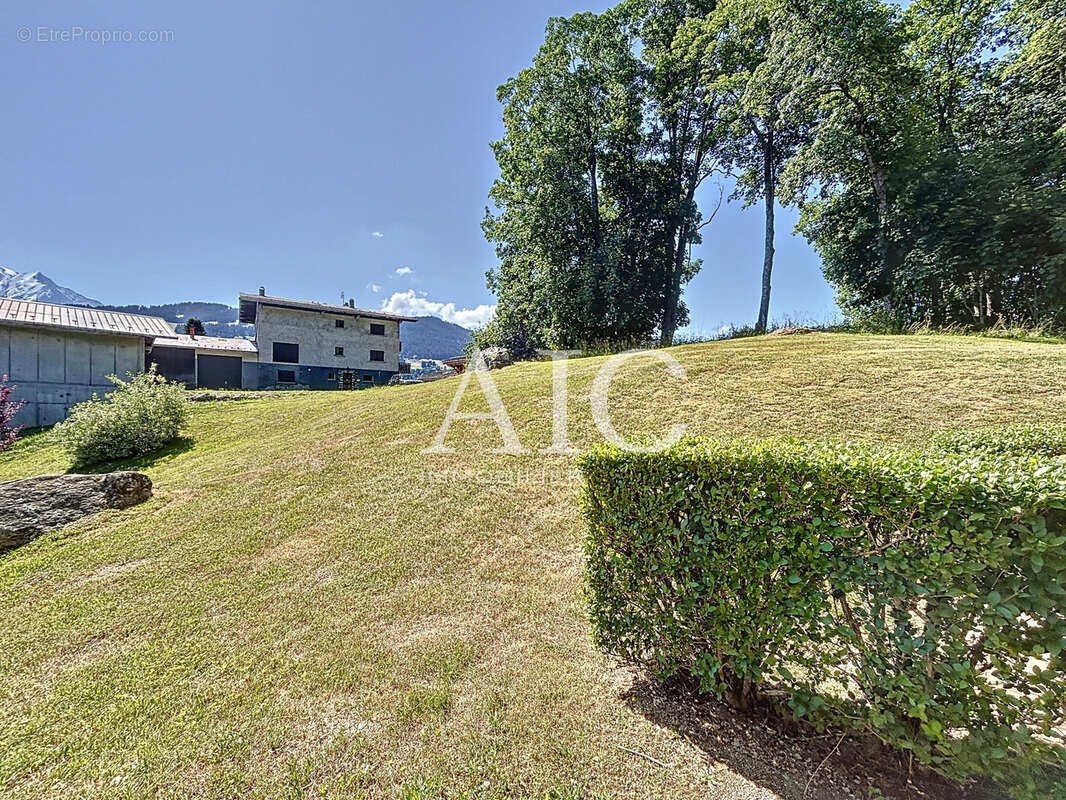 Appartement à DEMI-QUARTIER