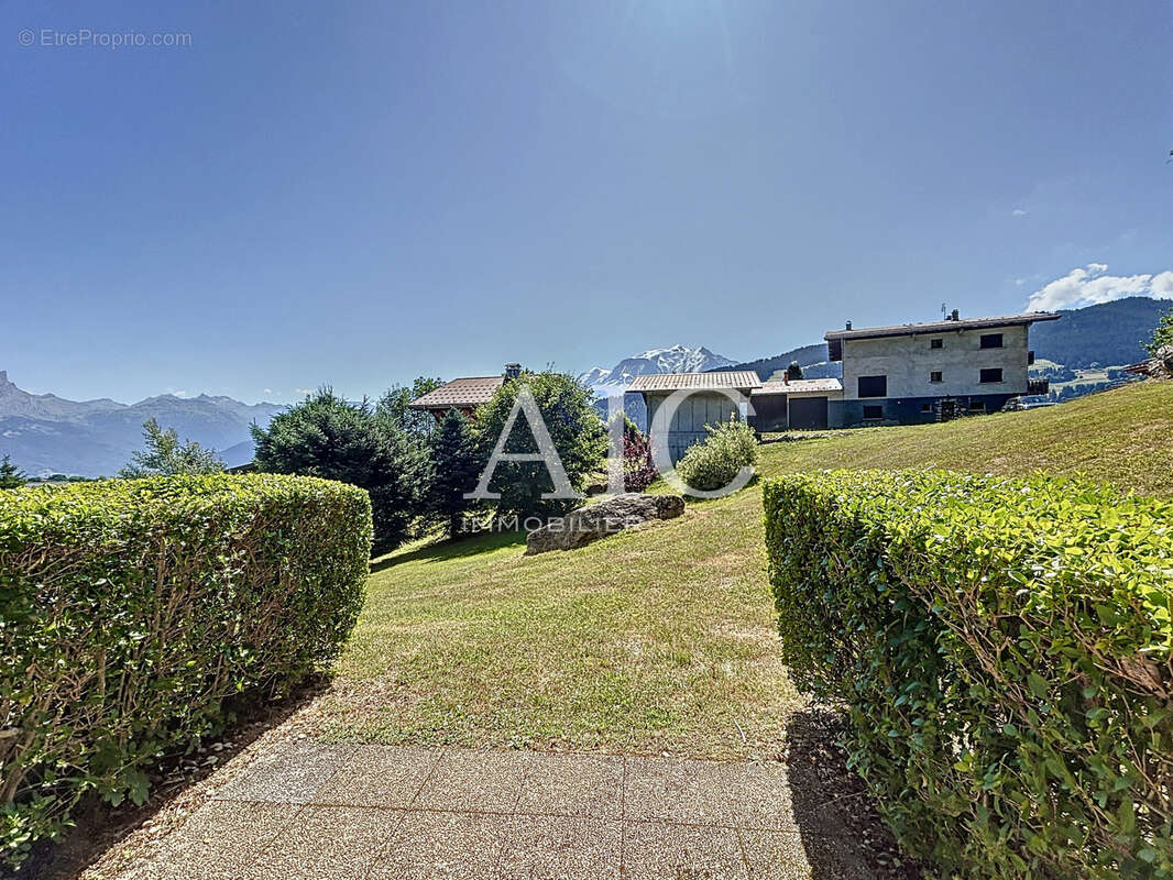 Appartement à DEMI-QUARTIER