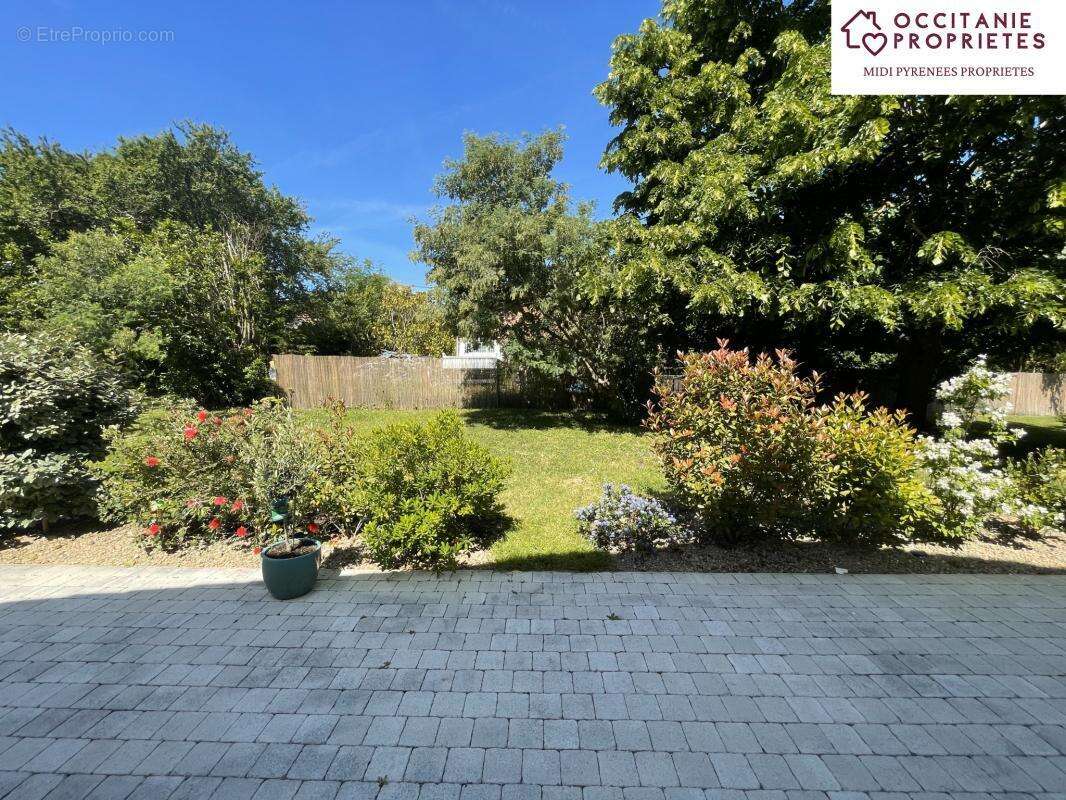 Maison à LEZAT-SUR-LEZE