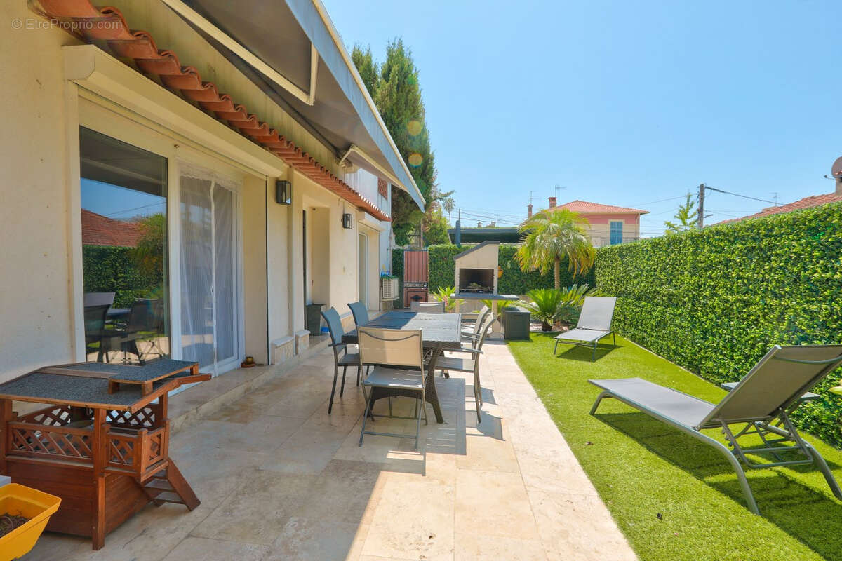 Appartement à CAGNES-SUR-MER