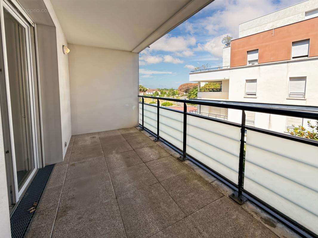 Appartement à COLOMIERS