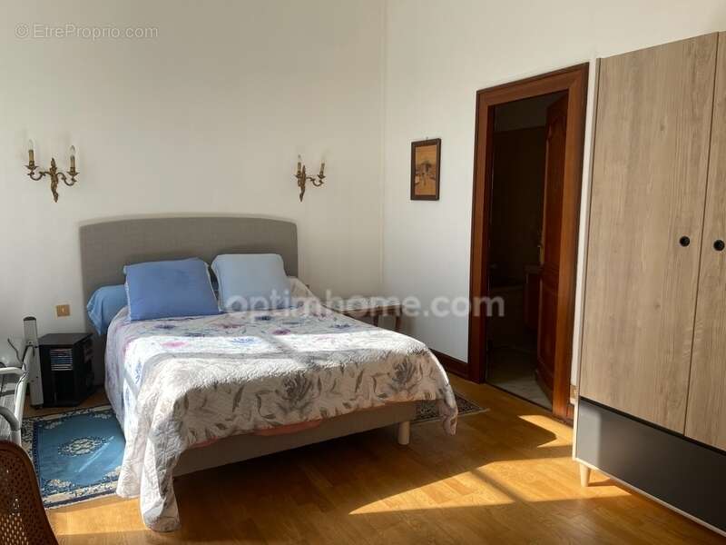 Appartement à SAINT-YRIEIX-LA-PERCHE