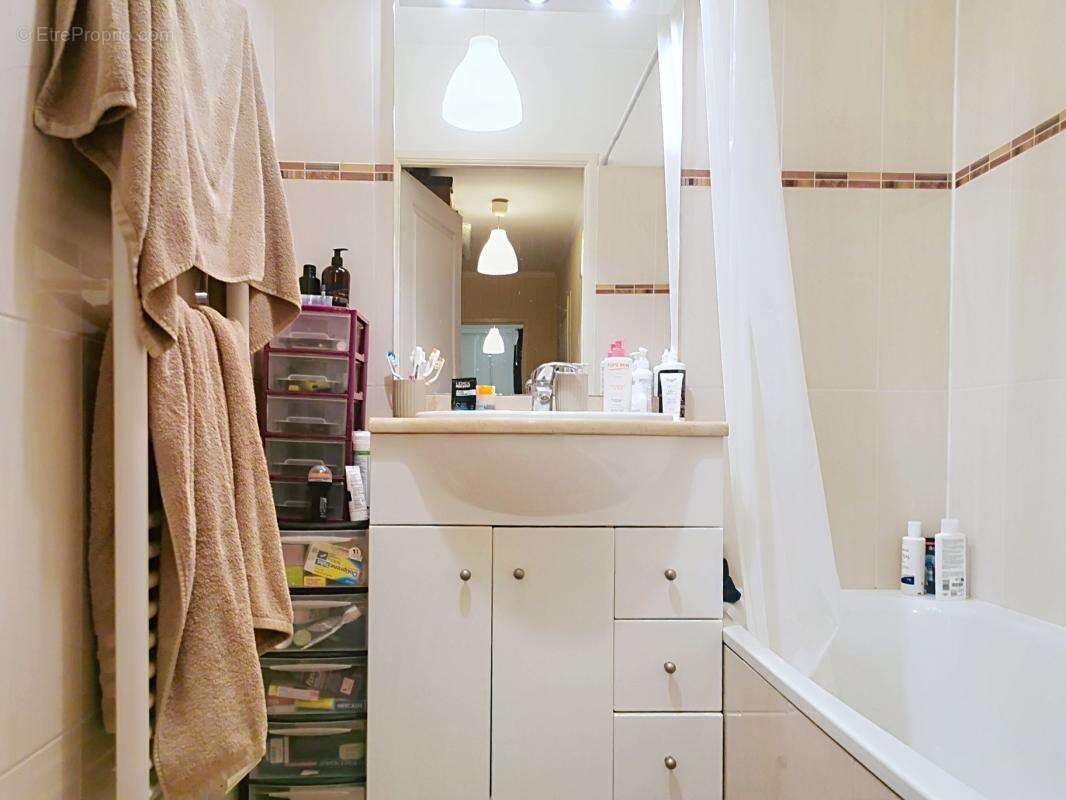 Appartement à LE PERREUX-SUR-MARNE