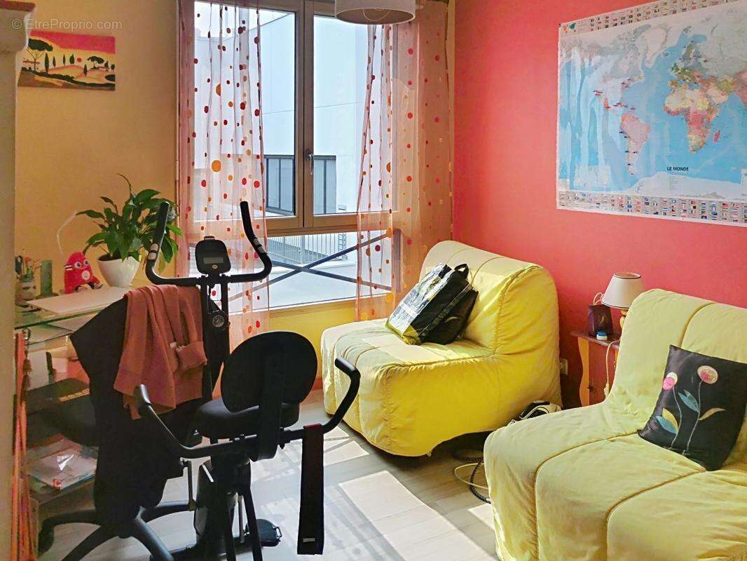 Appartement à LE PERREUX-SUR-MARNE