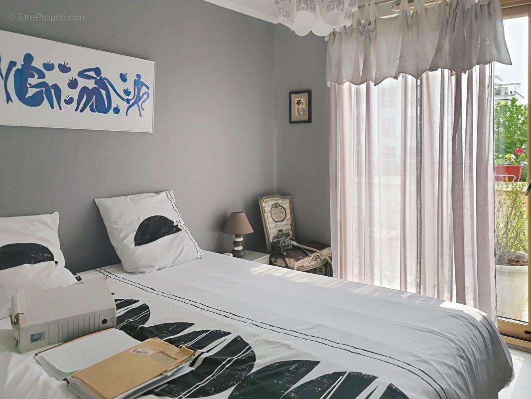 Appartement à LE PERREUX-SUR-MARNE