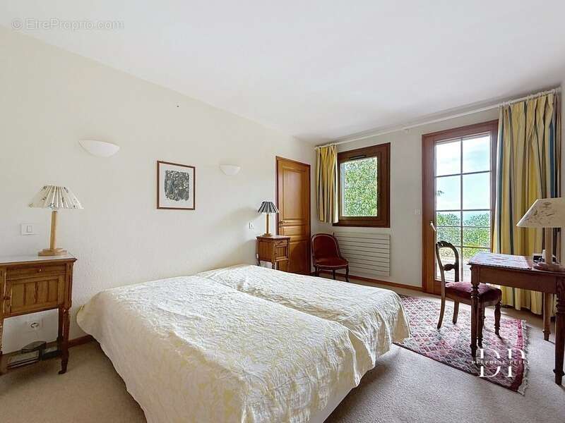 Maison à CRANVES-SALES